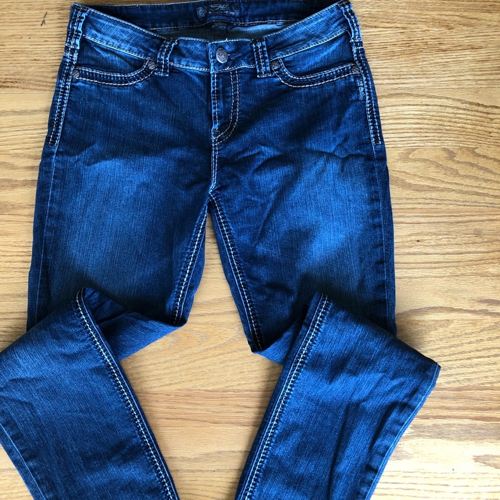 Silver/ Suki Jeggings / Dark Denim / W32; L31